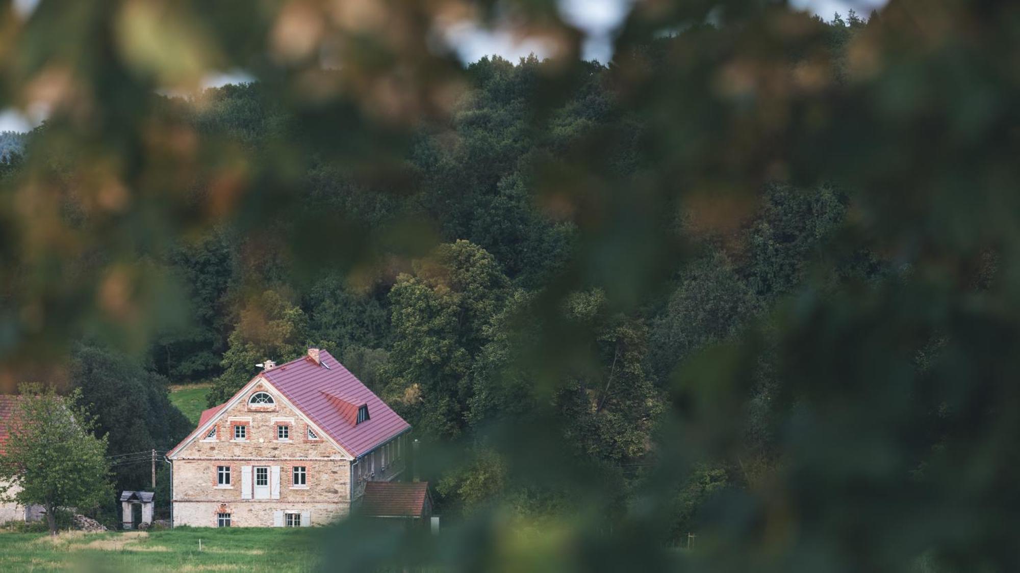 Dom Piwowara Hotel Lesna Exterior photo